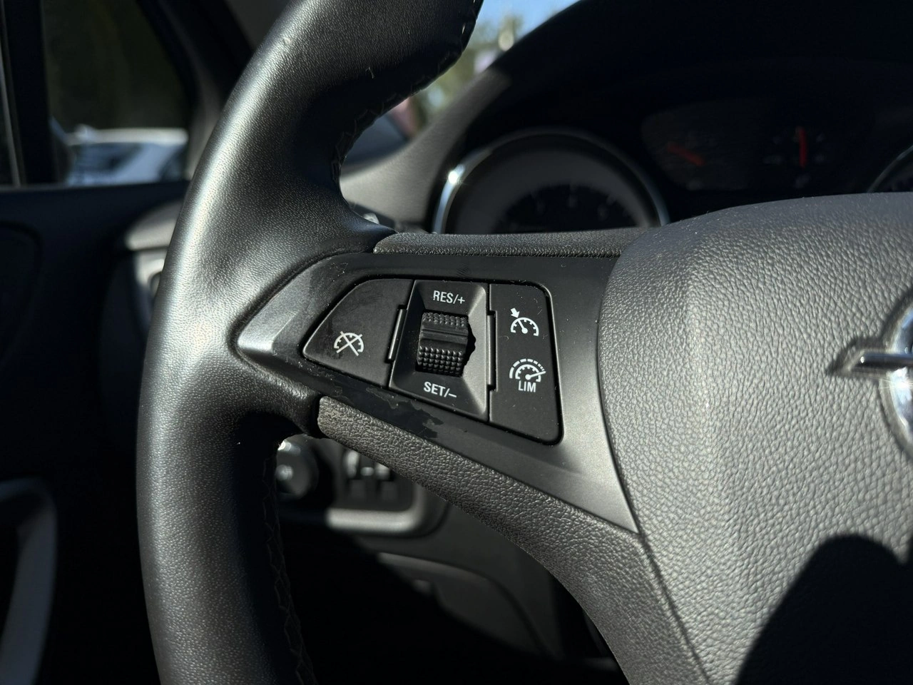 Opel Astra - Zdjęcie 17