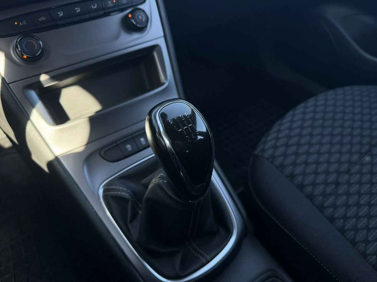 Opel Astra - Zdjęcie 26