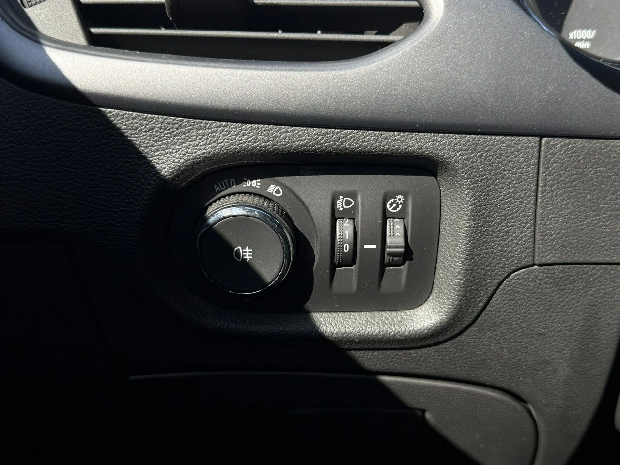 Opel Astra - Zdjęcie 30