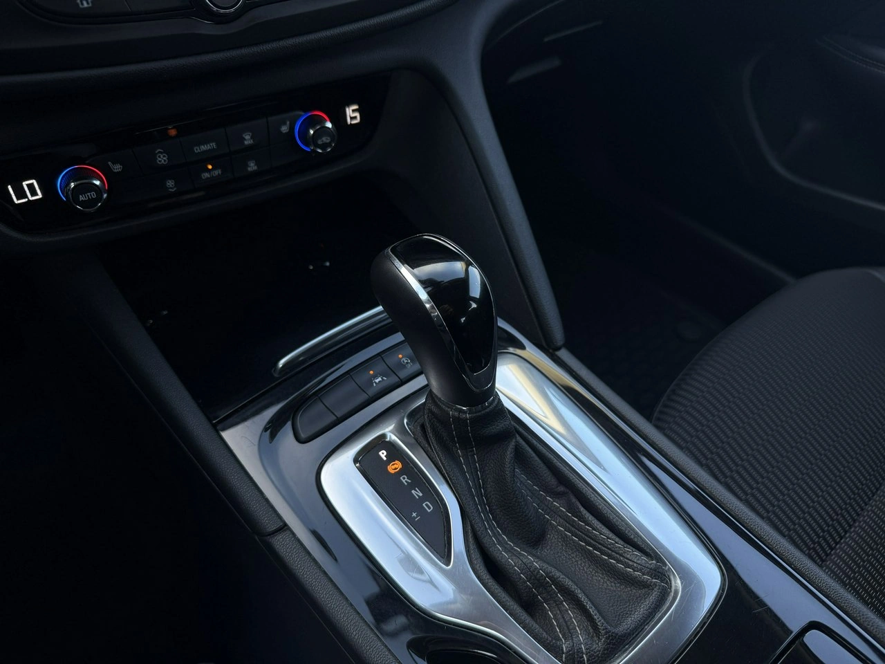 Opel Insignia - Zdjęcie 27