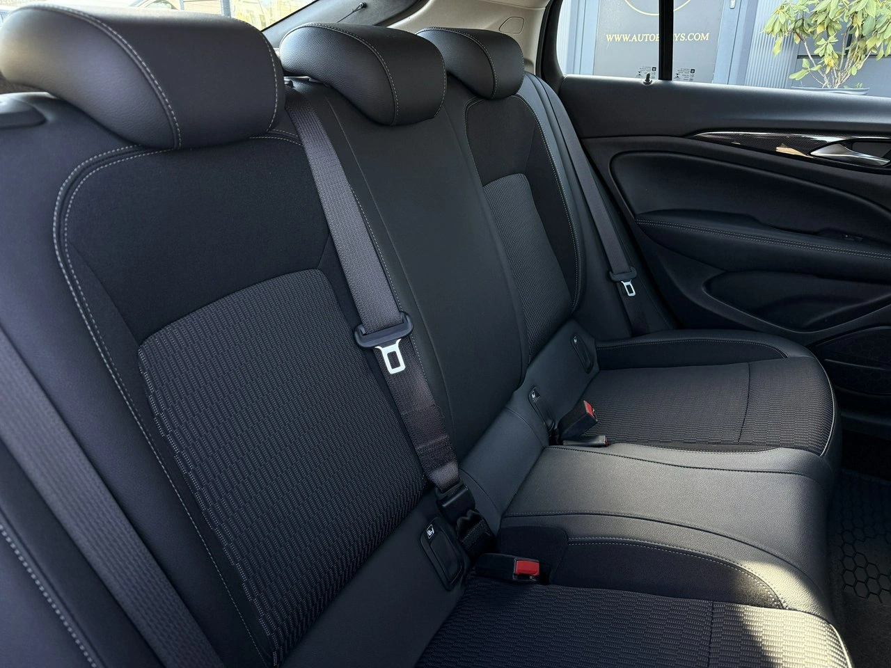 Opel Insignia - Zdjęcie 34