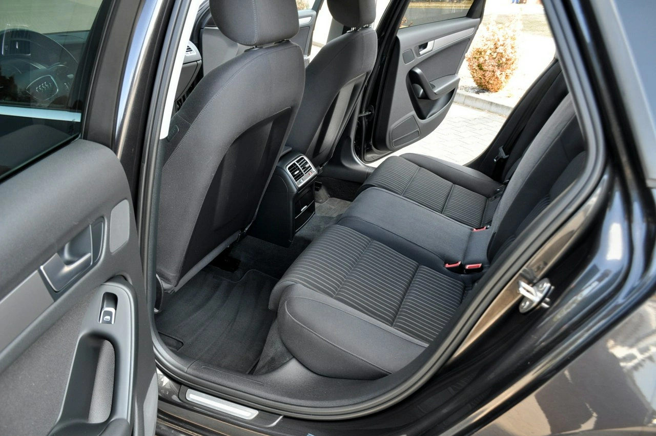 Audi A4 - Zdjęcie 19