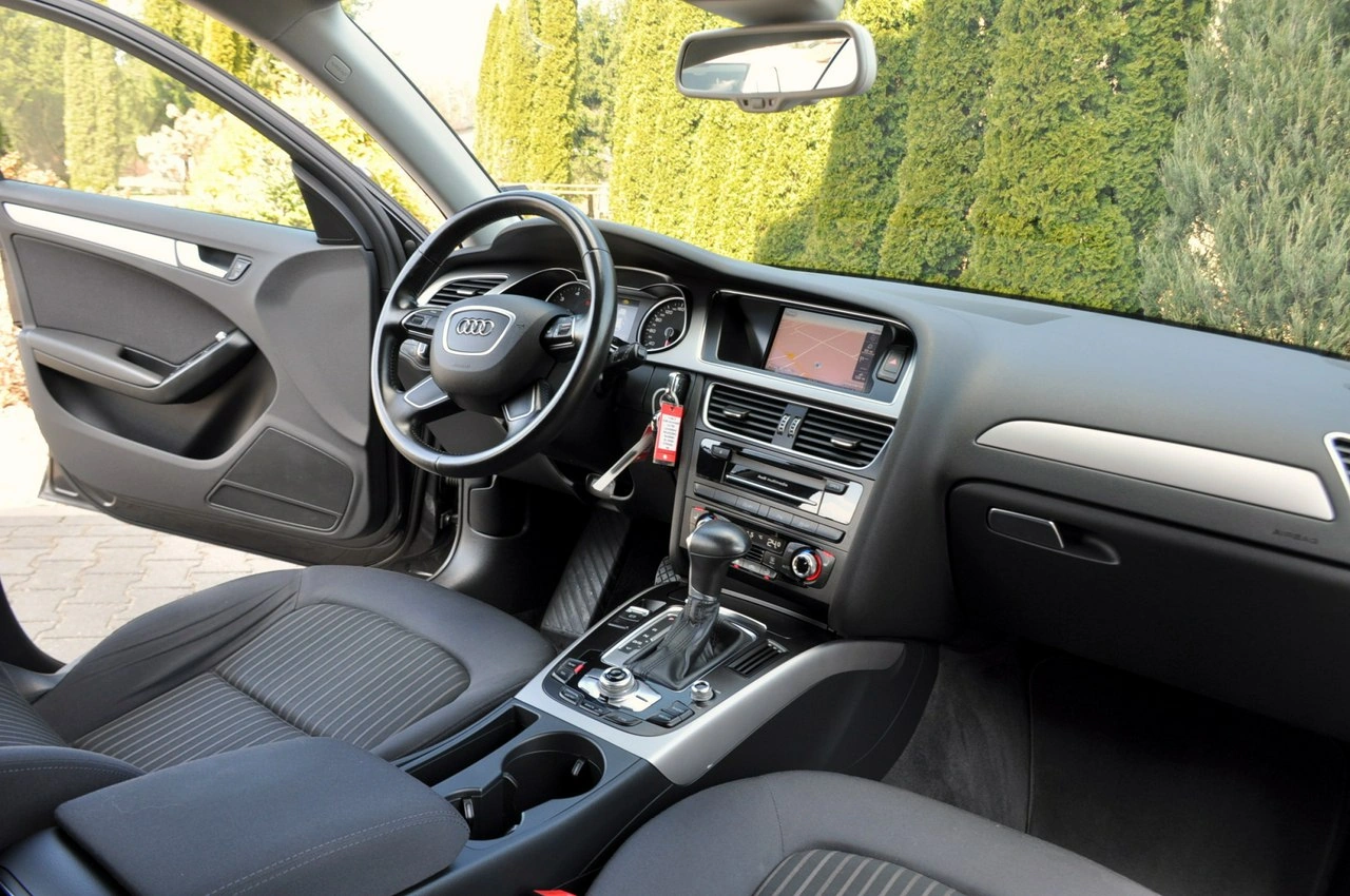 Audi A4 - Zdjęcie 23