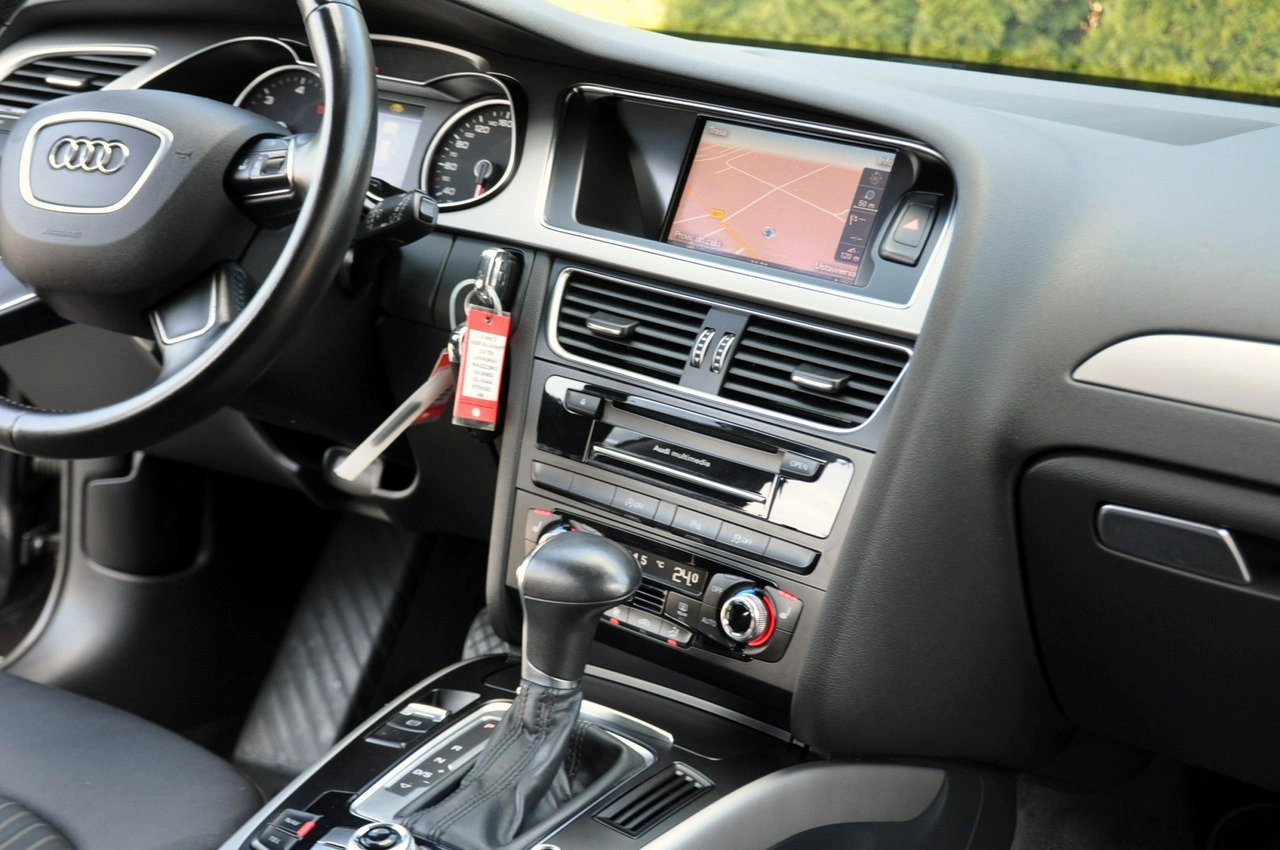 Audi A4 - Zdjęcie 25