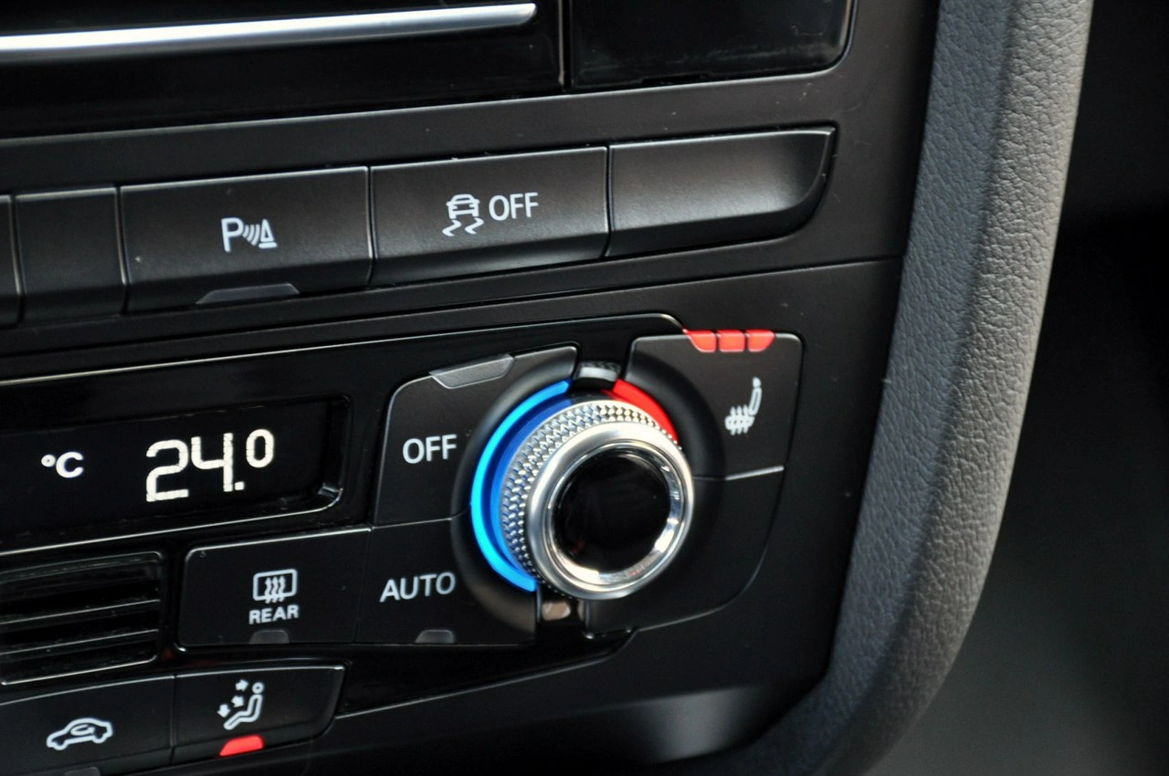 Audi A4 - Zdjęcie 32