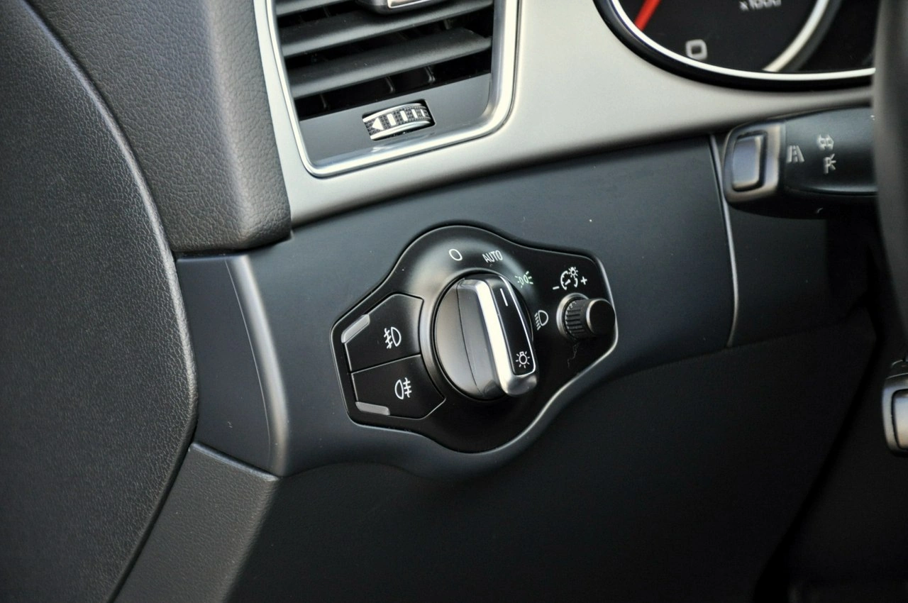 Audi A4 - Zdjęcie 35