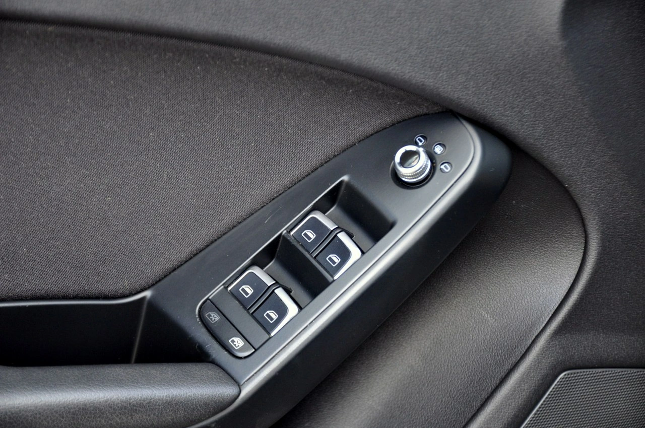 Audi A4 - Zdjęcie 36