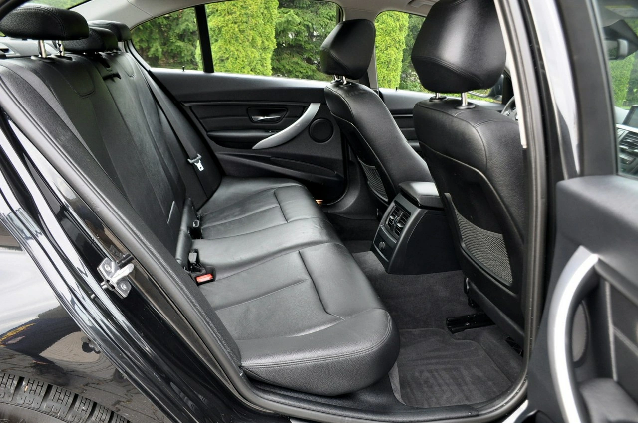 BMW 335 - Zdjęcie 18