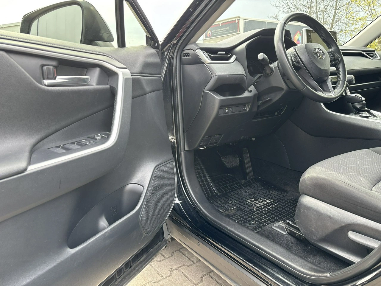 Toyota RAV-4 - Zdjęcie 9