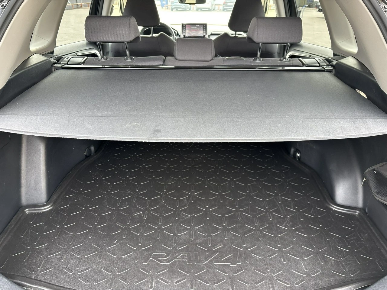 Toyota RAV-4 - Zdjęcie 13