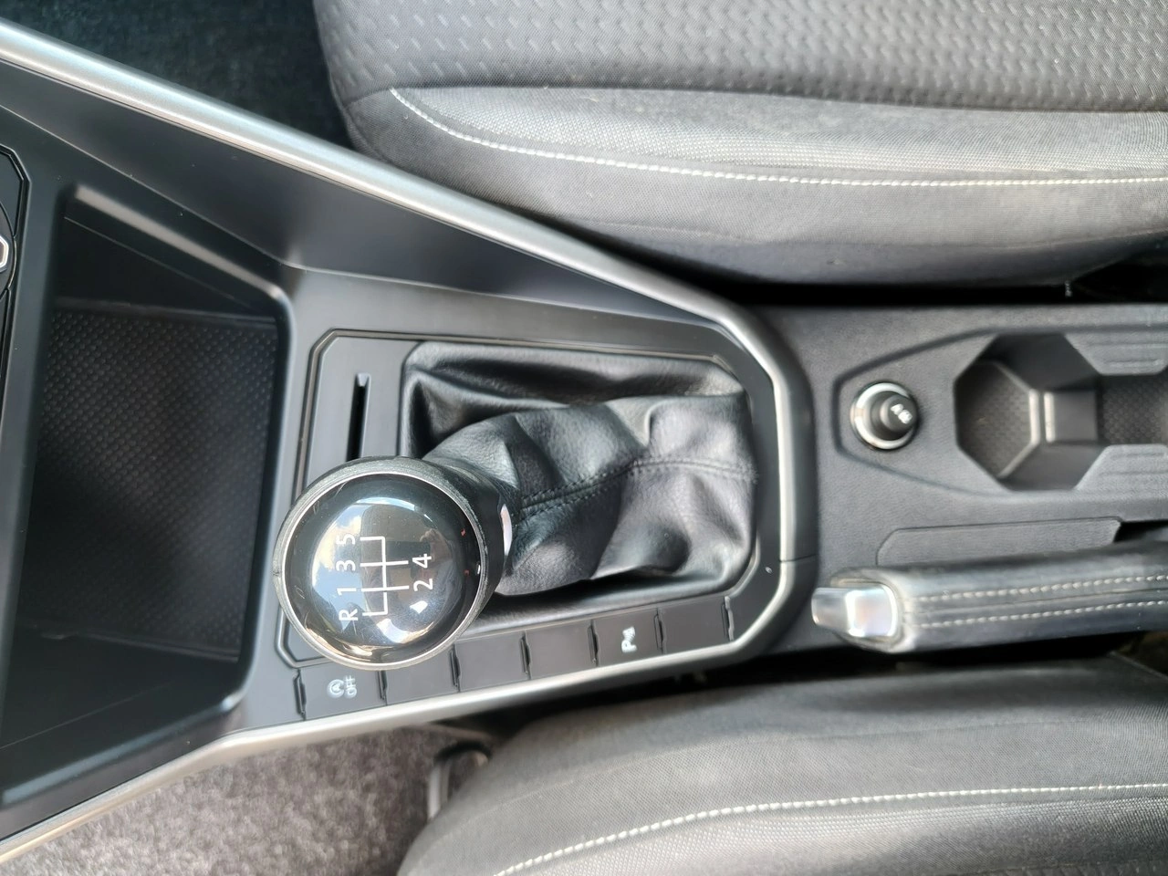 Volkswagen Polo - Zdjęcie 11