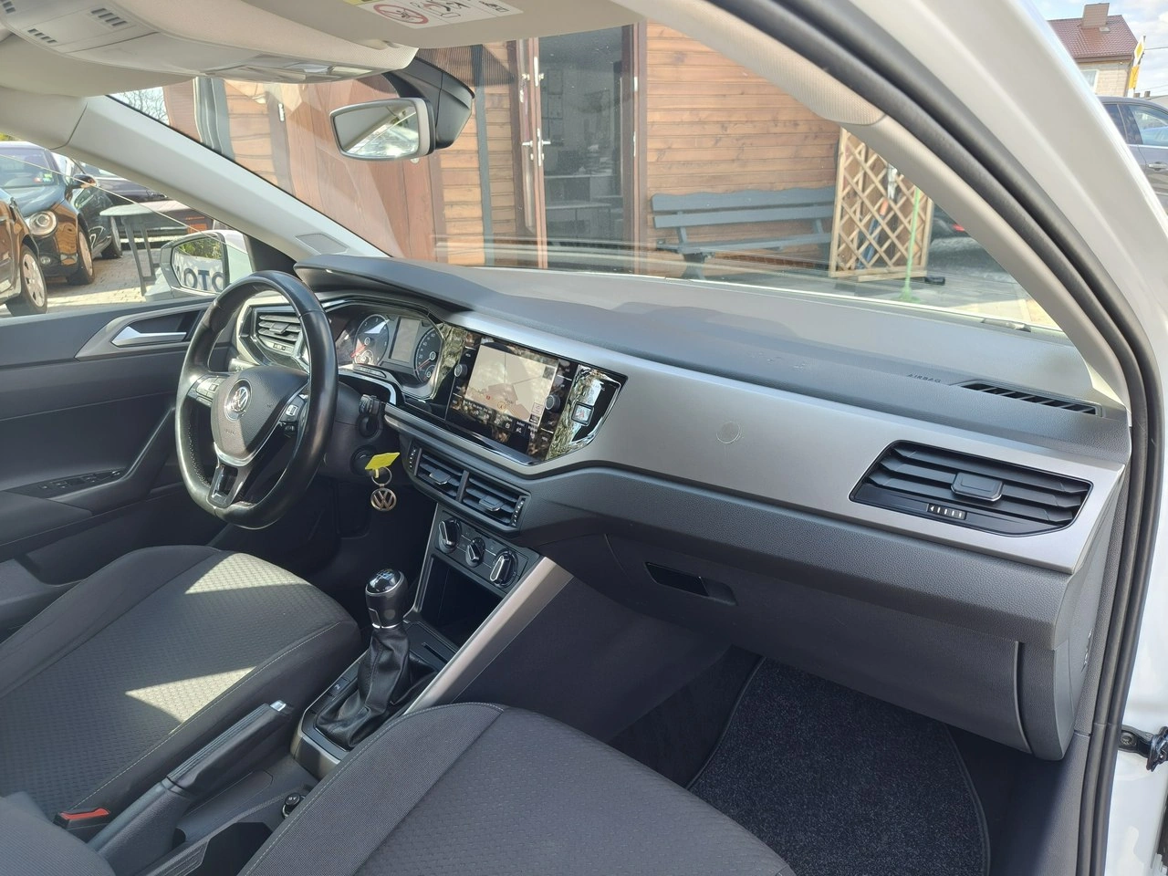 Volkswagen Polo - Zdjęcie 18