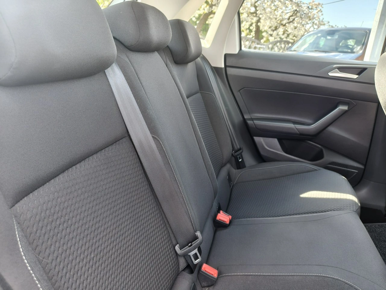 Volkswagen Polo - Zdjęcie 19