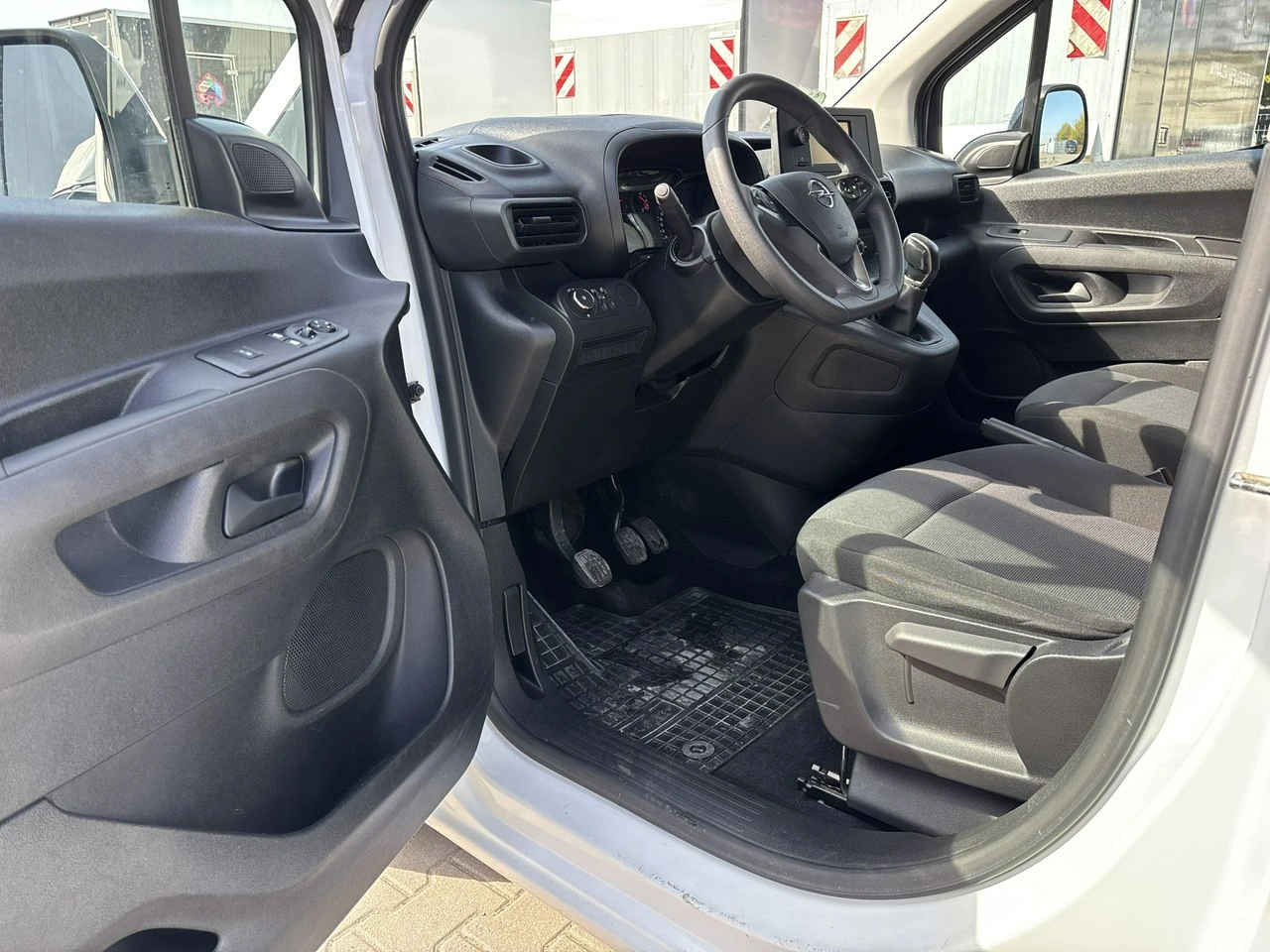 Opel Combo - Zdjęcie 9