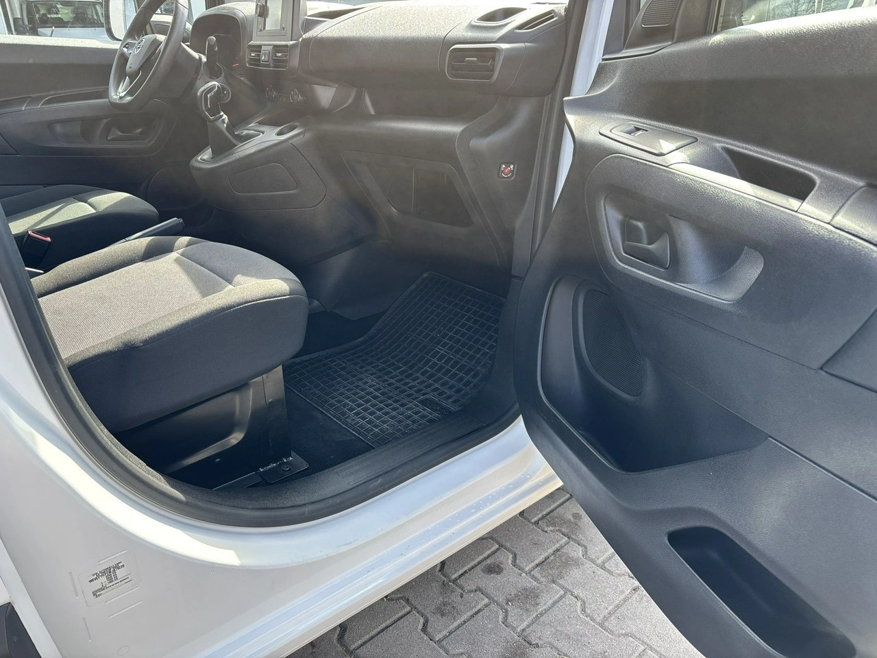 Opel Combo - Zdjęcie 13