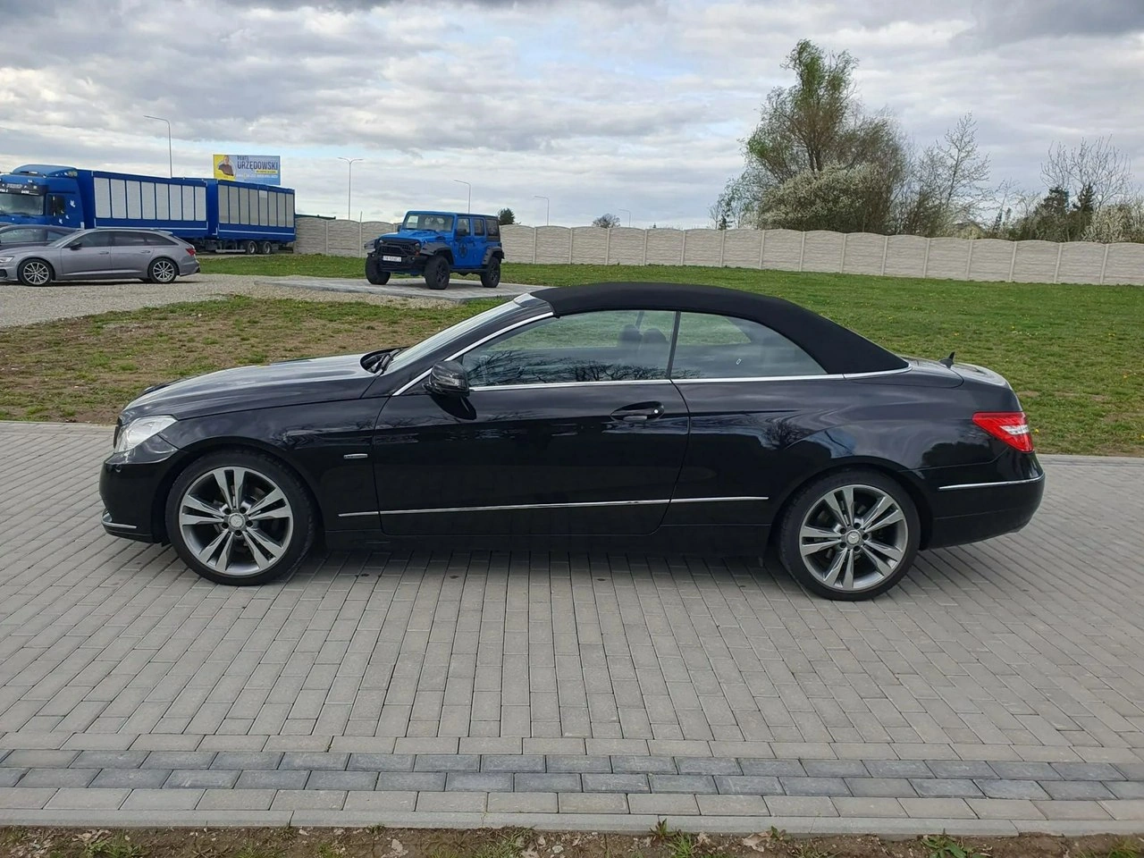 Mercedes E 200 - Zdjęcie 13