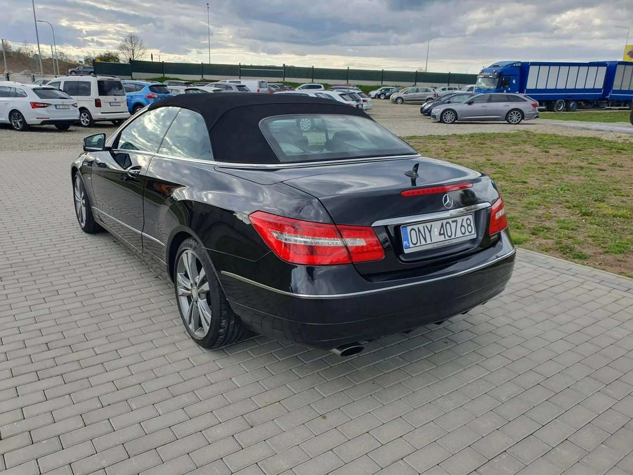 Mercedes E 200 - Zdjęcie 14