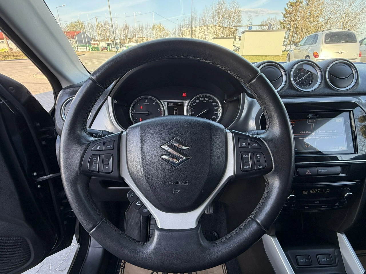 Suzuki Vitara - Zdjęcie 22