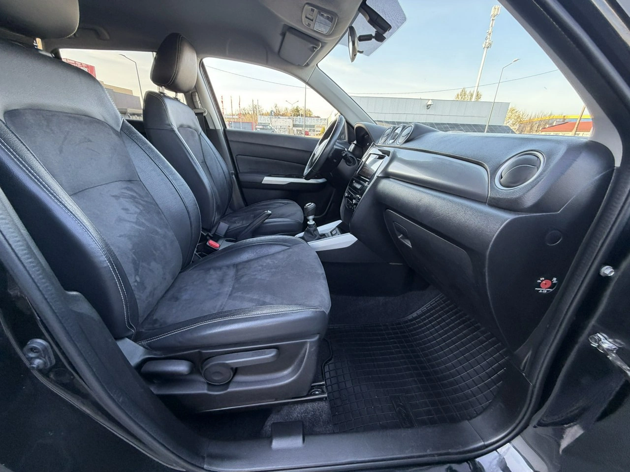 Suzuki Vitara - Zdjęcie 35