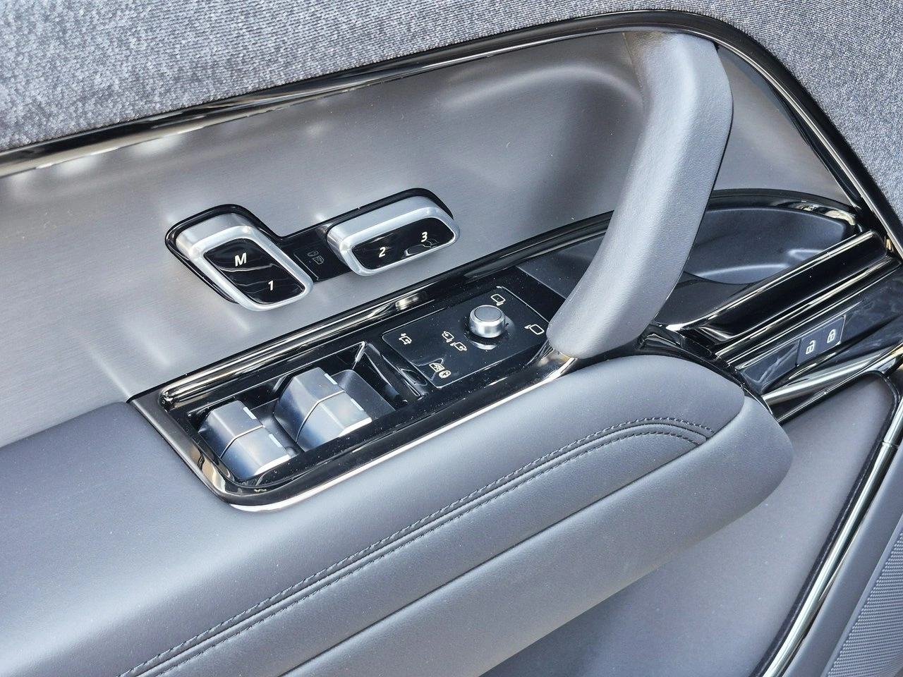 Land Rover Range Rover Sport - Zdjęcie 17