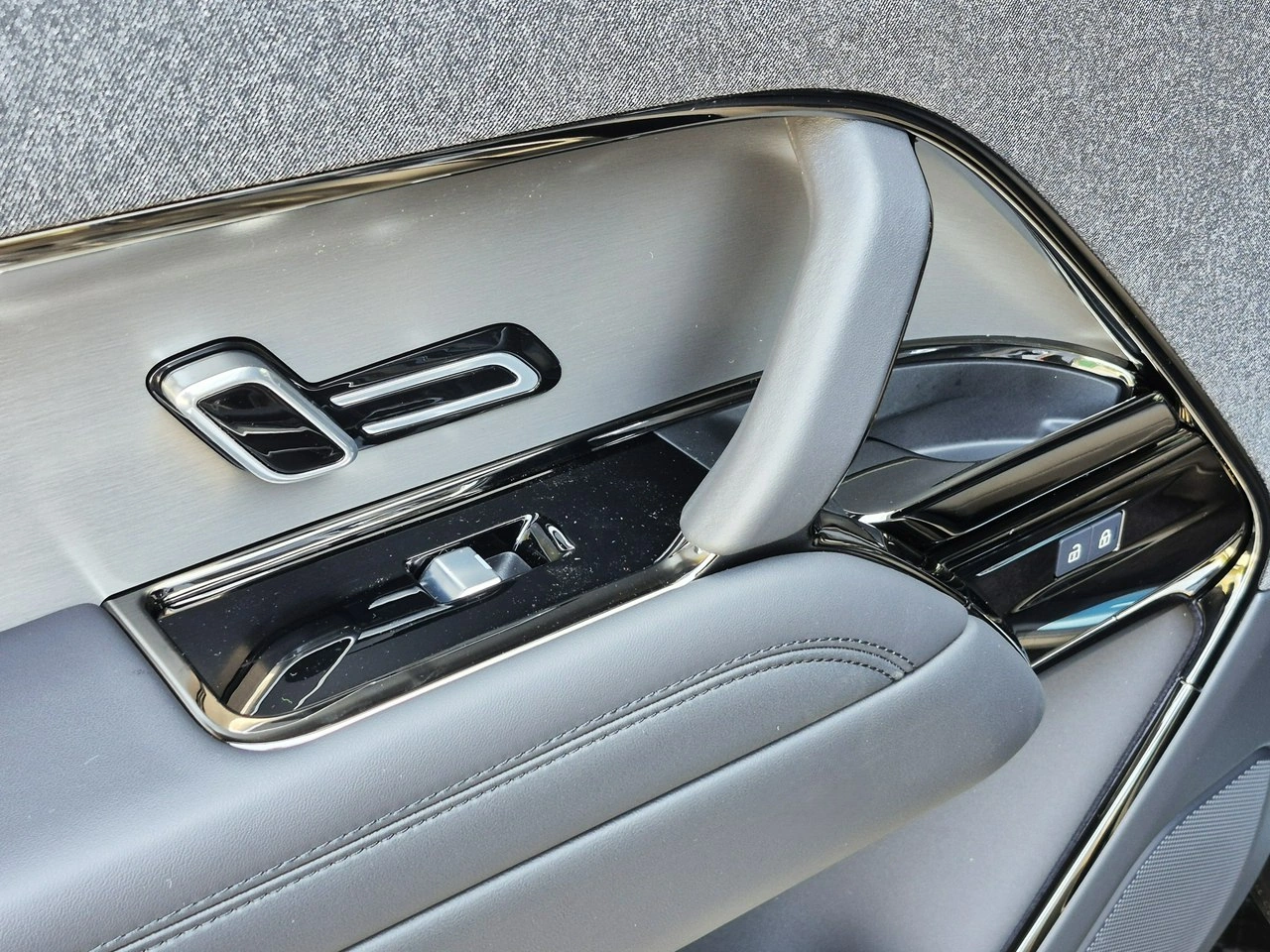 Land Rover Range Rover Sport - Zdjęcie 22