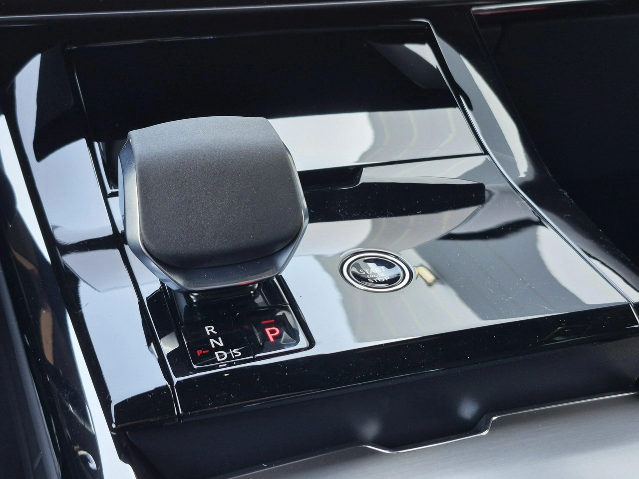 Land Rover Range Rover Sport - Zdjęcie 36