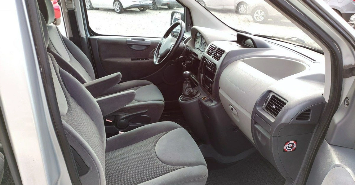 Peugeot Expert - Zdjęcie 22