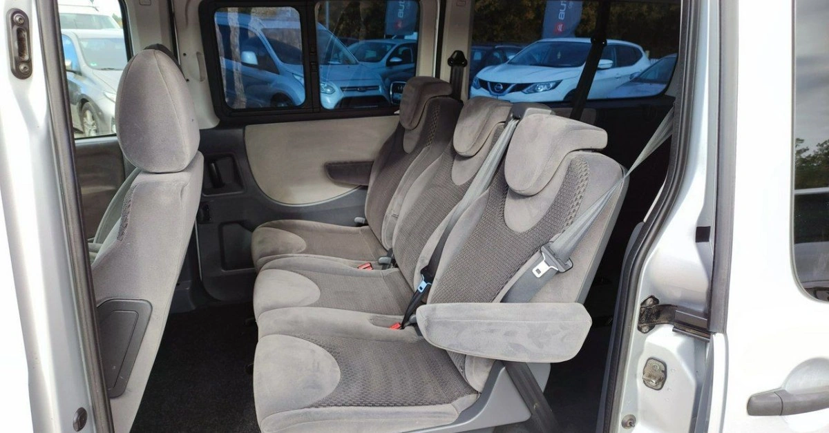 Peugeot Expert - Zdjęcie 23