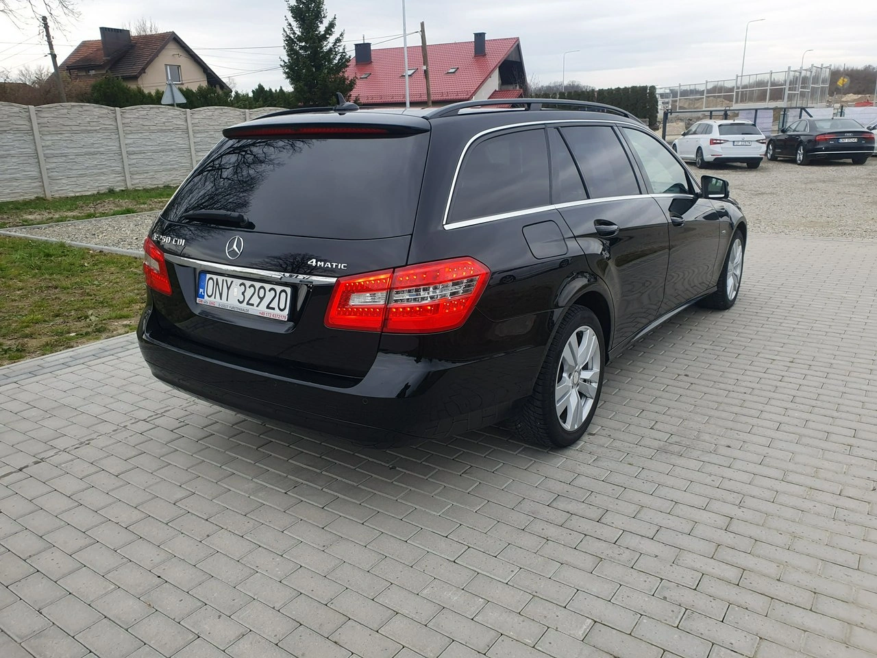 Mercedes E 250 - Zdjęcie 9