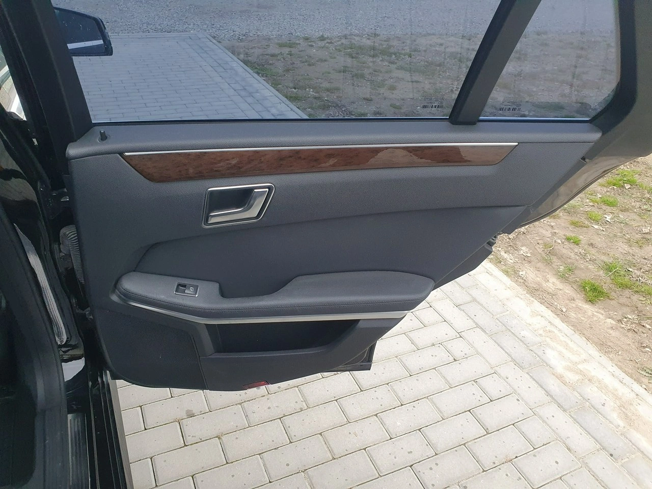 Mercedes E 250 - Zdjęcie 25