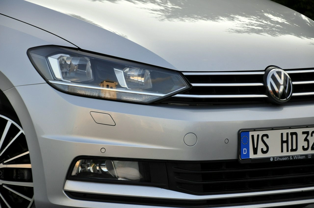 Volkswagen Touran - Zdjęcie 11