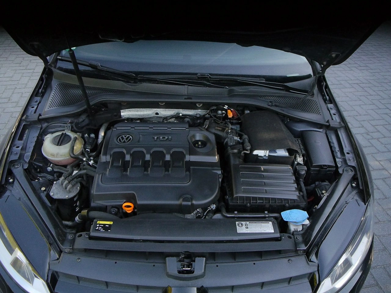 Volkswagen Golf - Zdjęcie 16