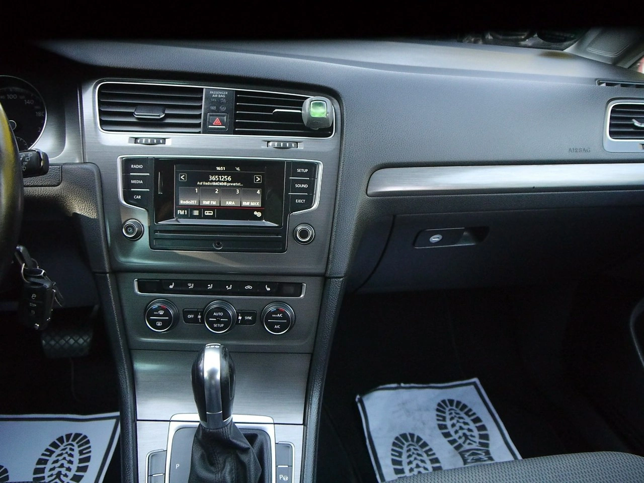 Volkswagen Golf - Zdjęcie 20