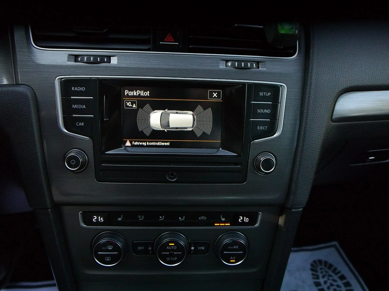 Volkswagen Golf - Zdjęcie 23