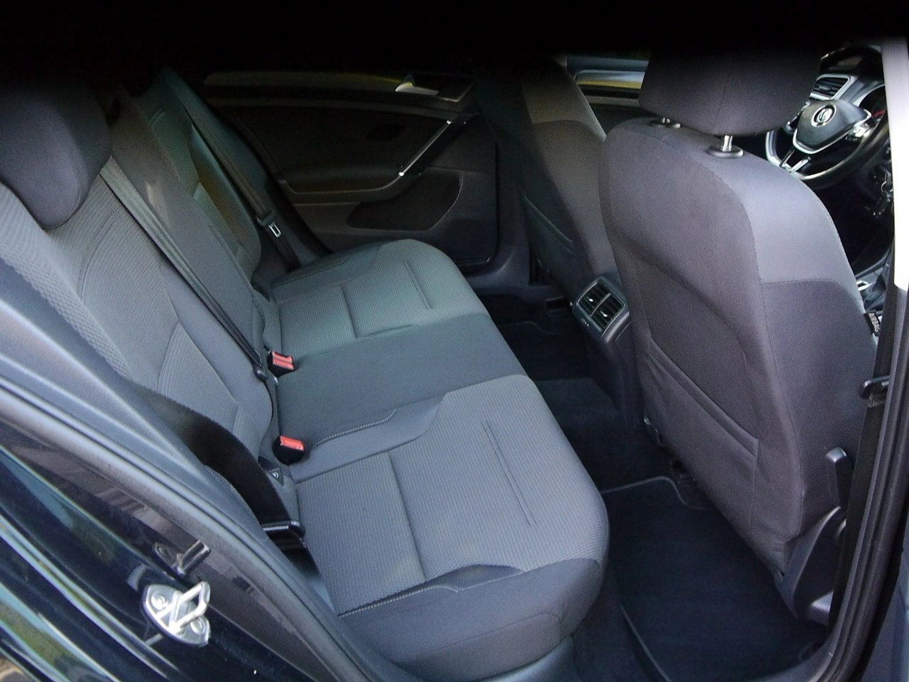 Volkswagen Golf - Zdjęcie 28