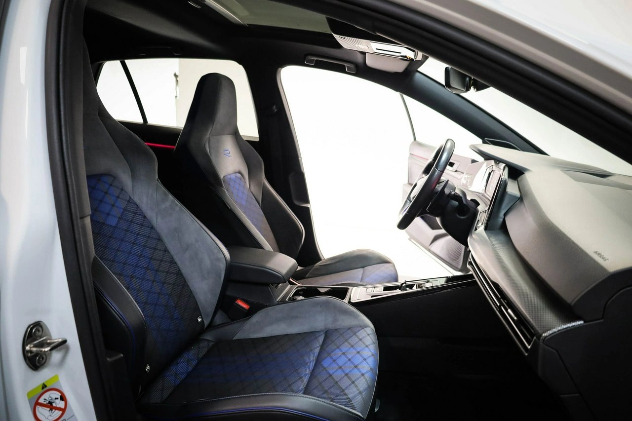 Volkswagen Golf - Zdjęcie 20