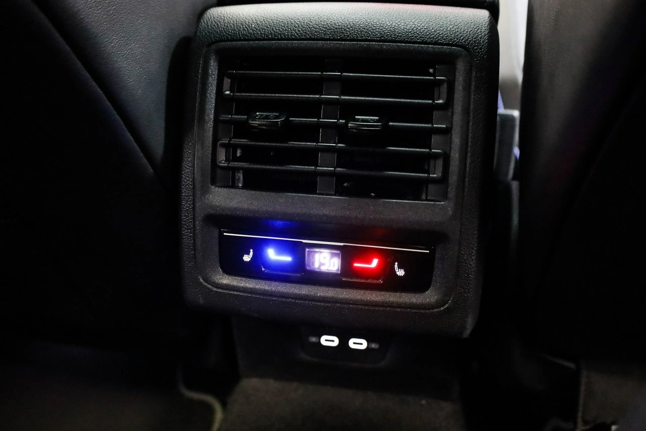 Volkswagen Golf - Zdjęcie 24