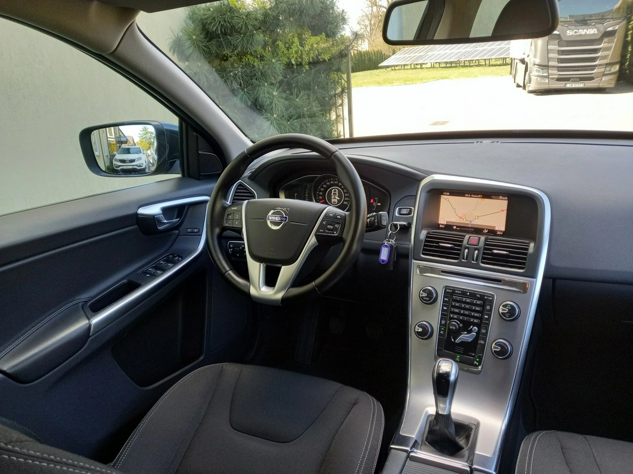 Volvo XC 60 - Zdjęcie 23