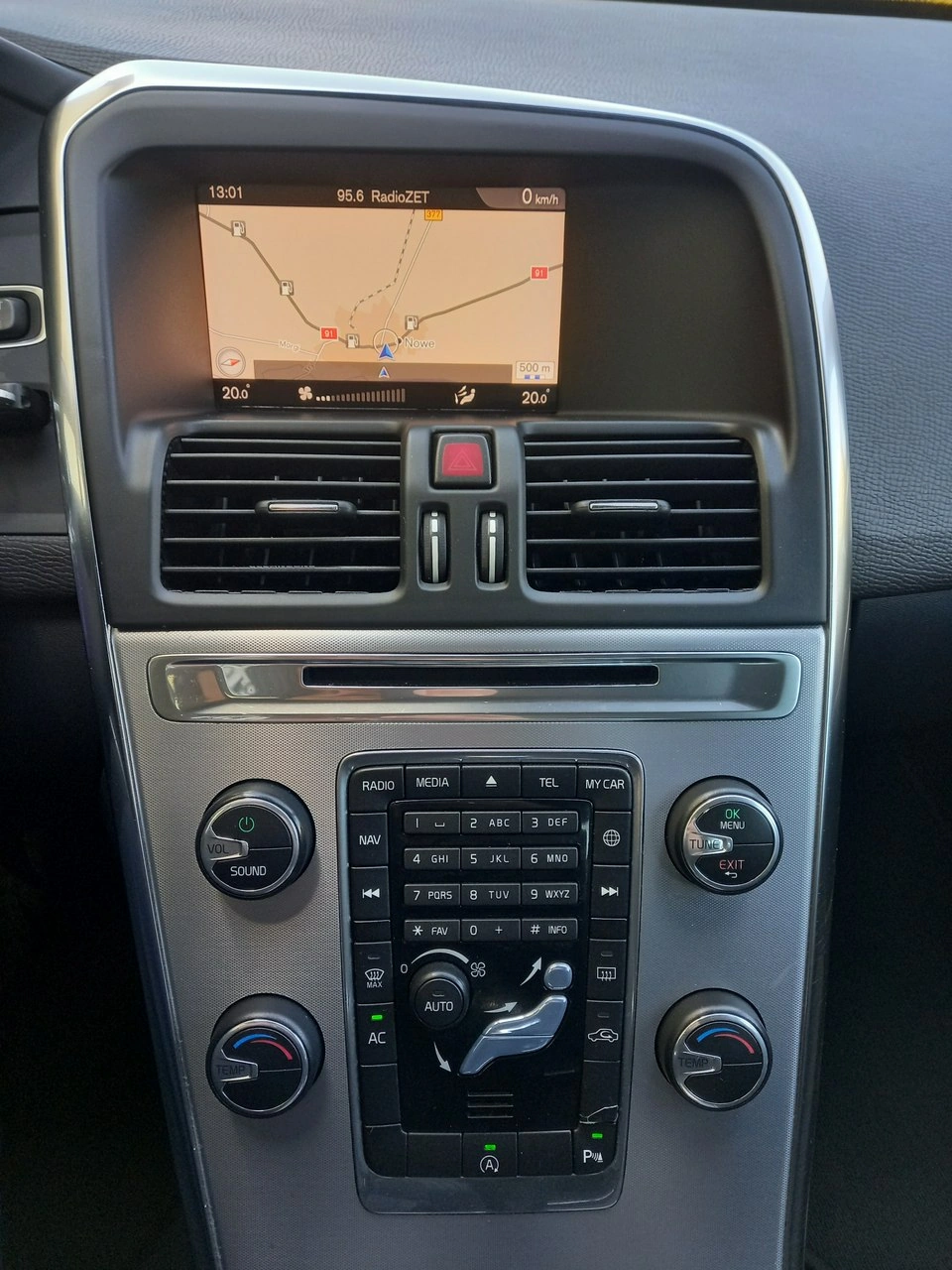 Volvo XC 60 - Zdjęcie 32