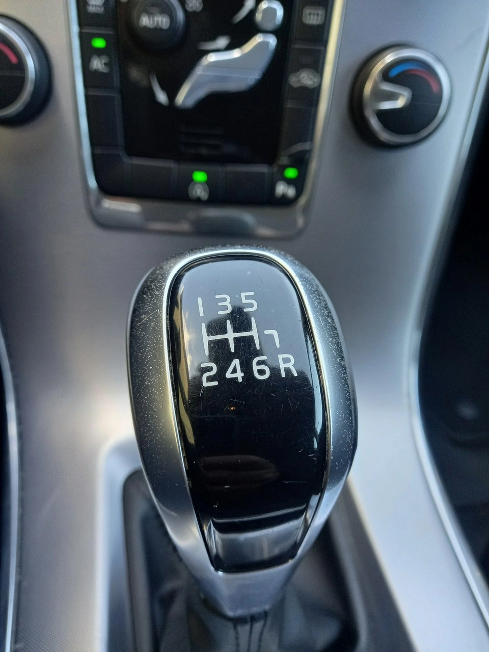 Volvo XC 60 - Zdjęcie 33