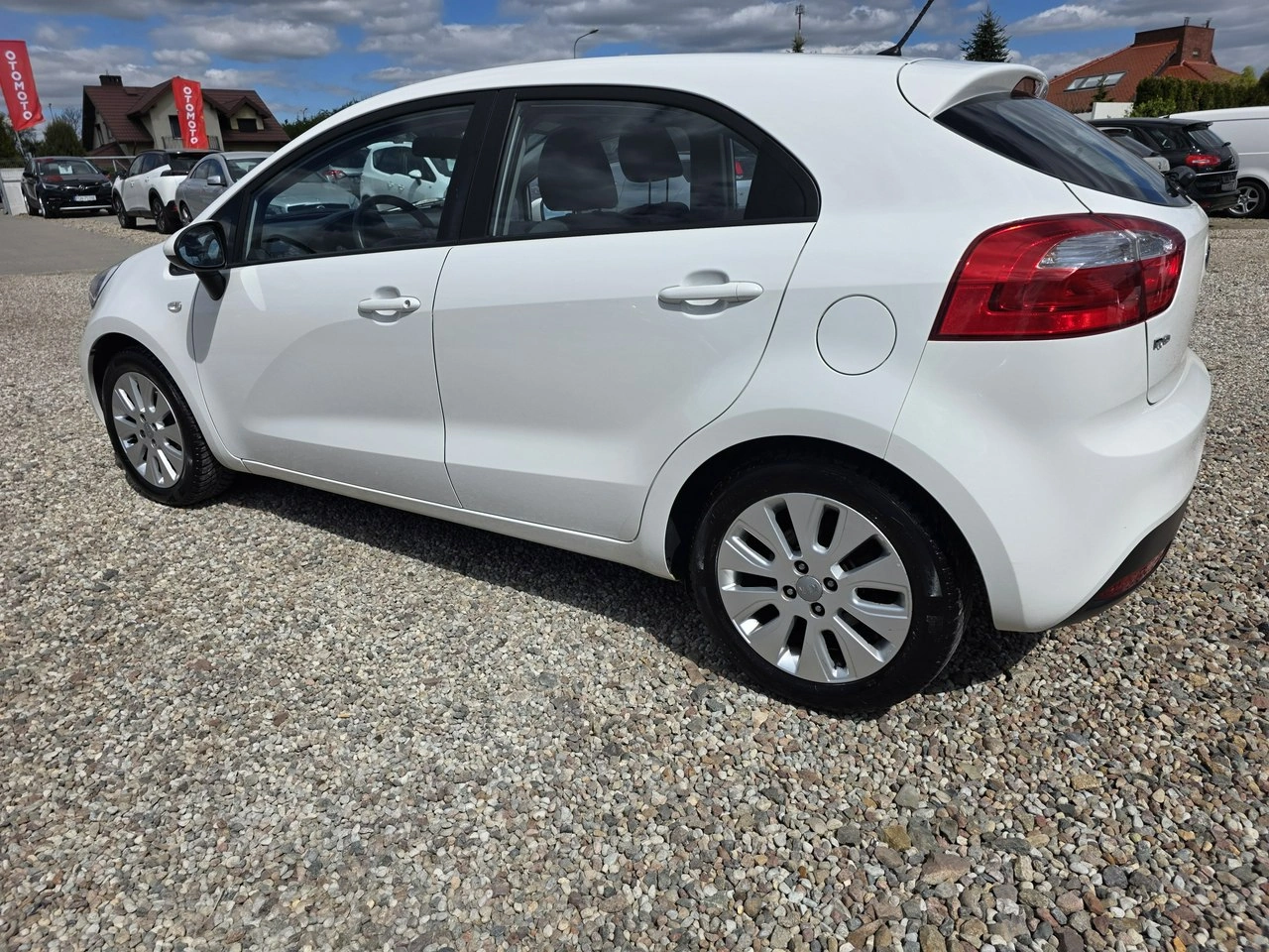 Kia Rio - Zdjęcie 17