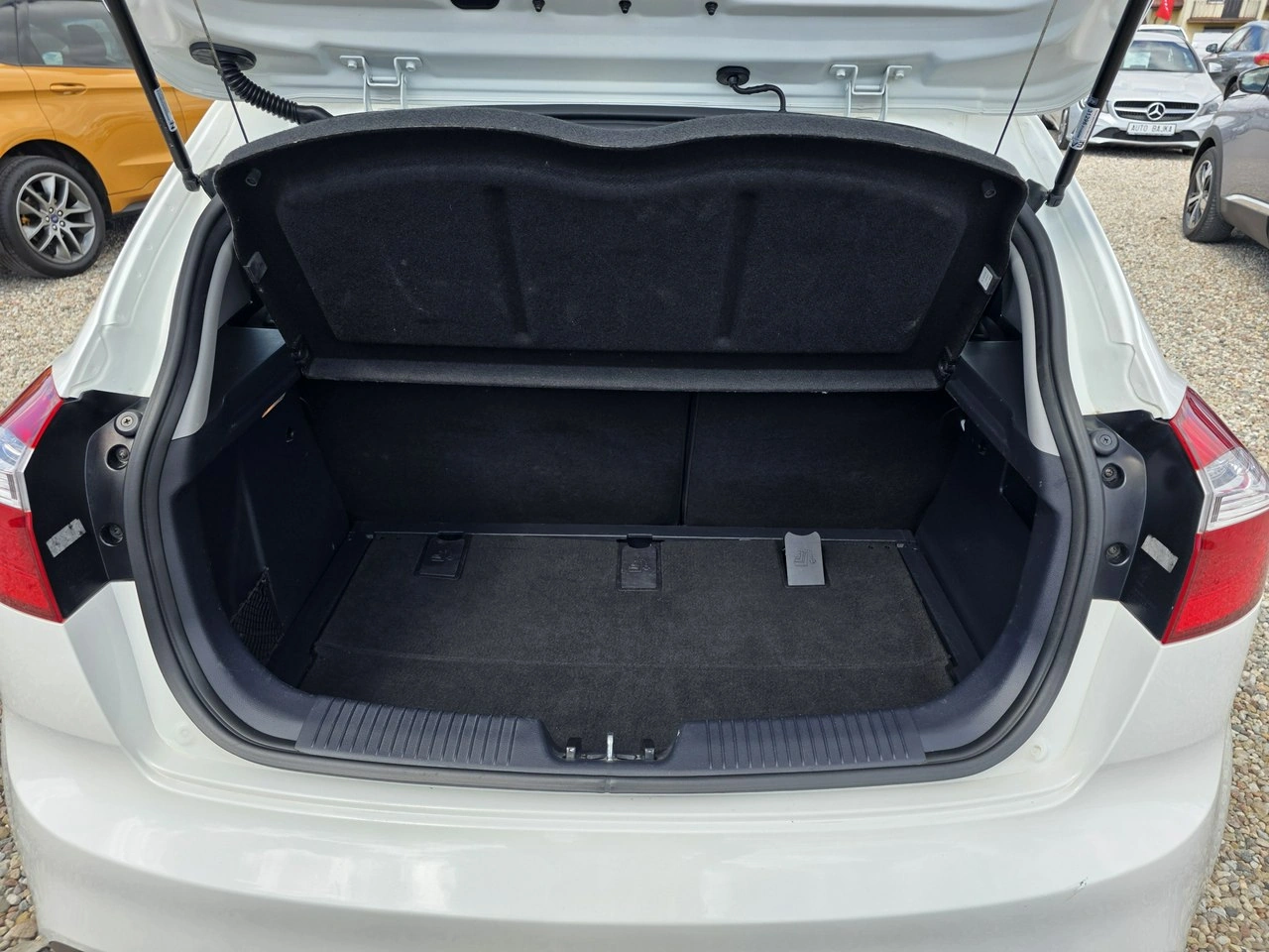 Kia Rio - Zdjęcie 20