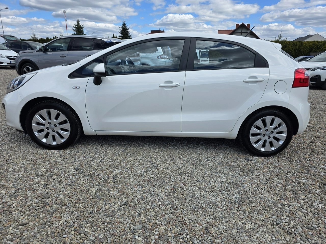 Kia Rio - Zdjęcie 28