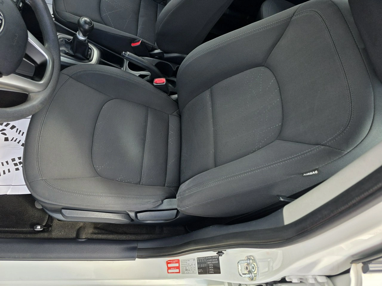 Kia Rio - Zdjęcie 8