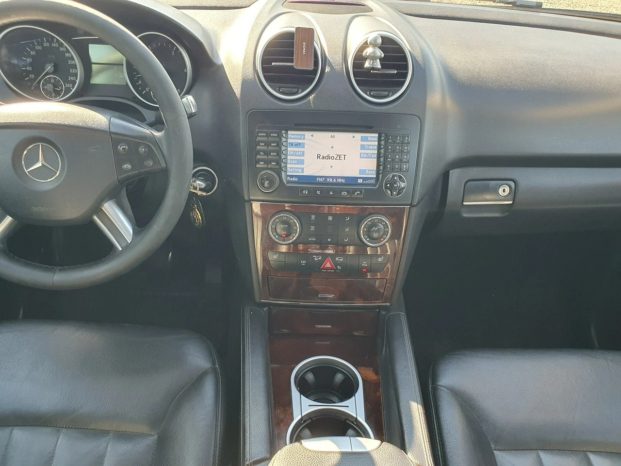 Mercedes ML 320 - Zdjęcie 30