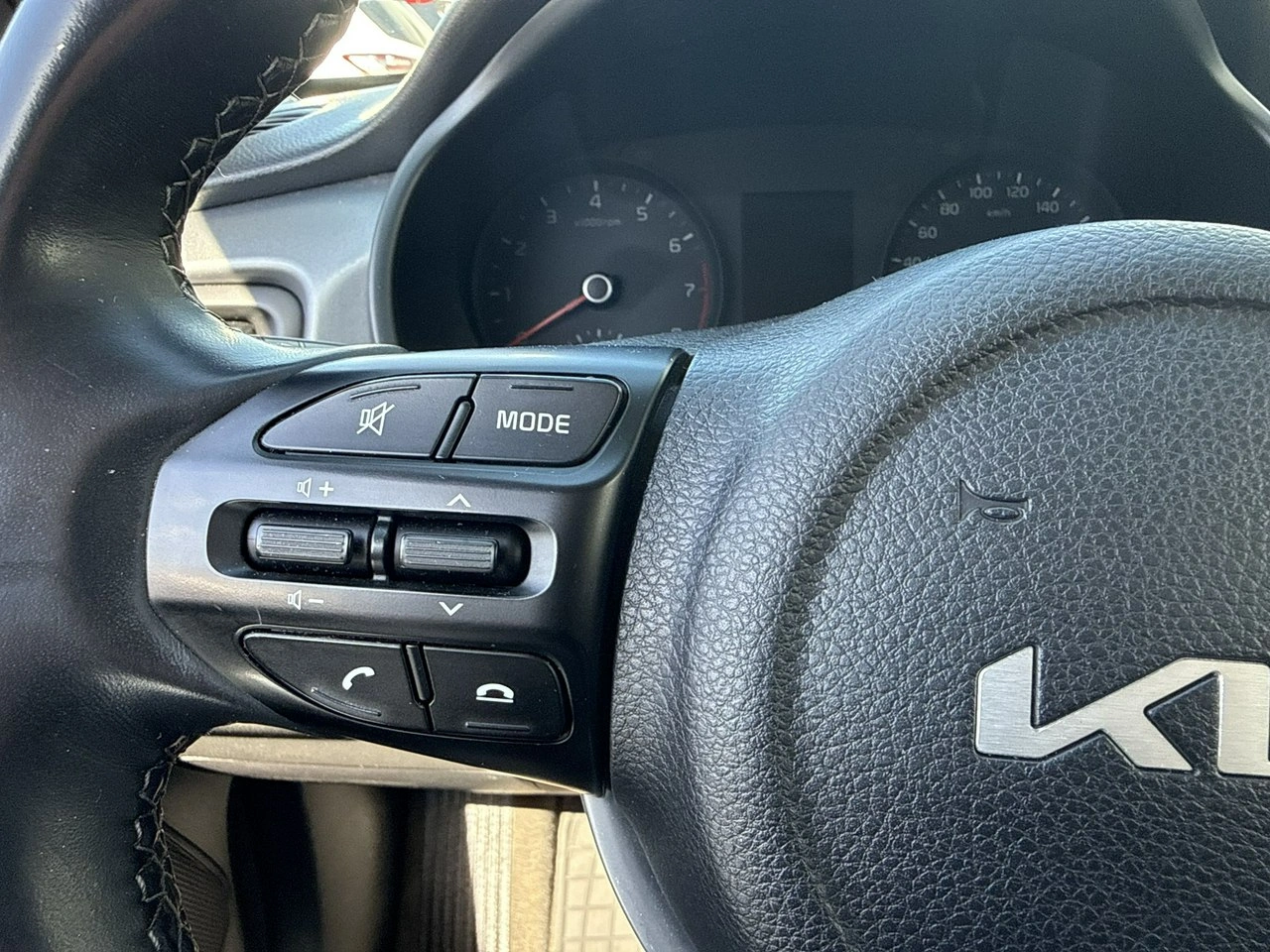 Kia Rio - Zdjęcie 18