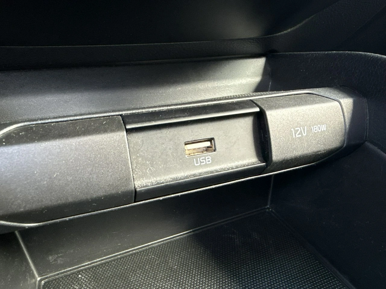 Kia Rio - Zdjęcie 22