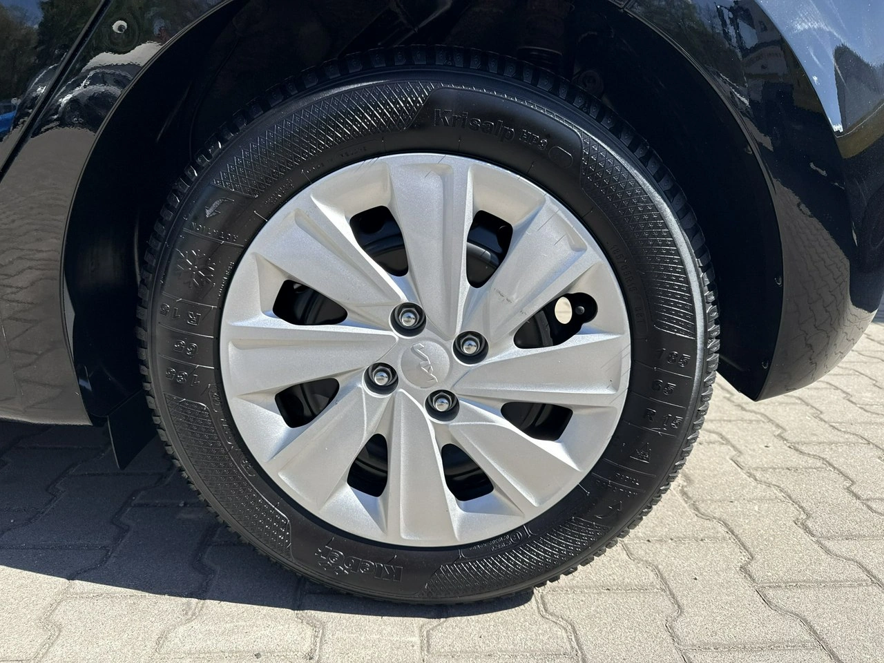 Kia Rio - Zdjęcie 8