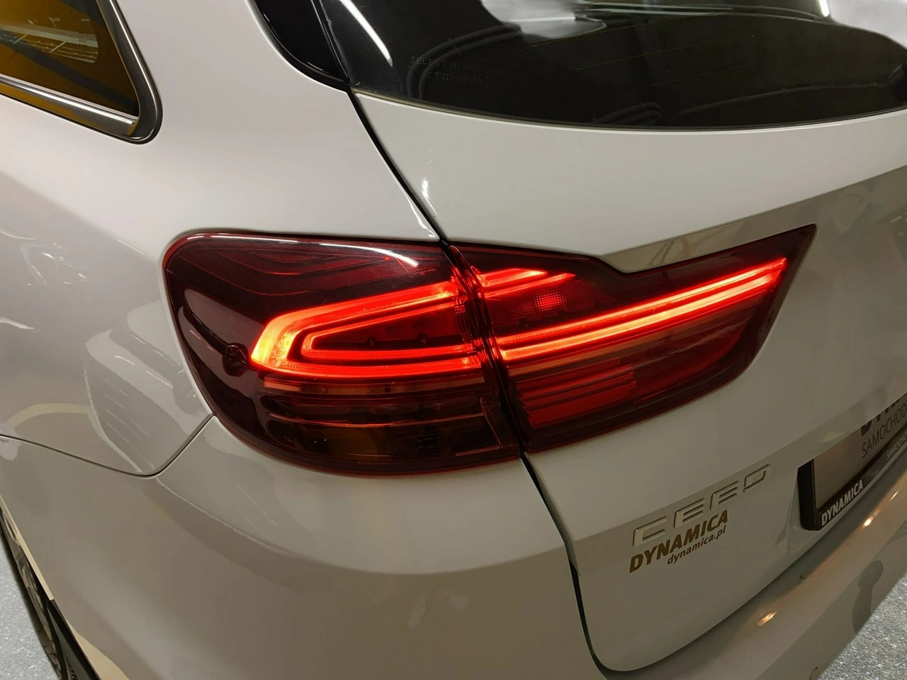 Kia Ceed - Zdjęcie 9