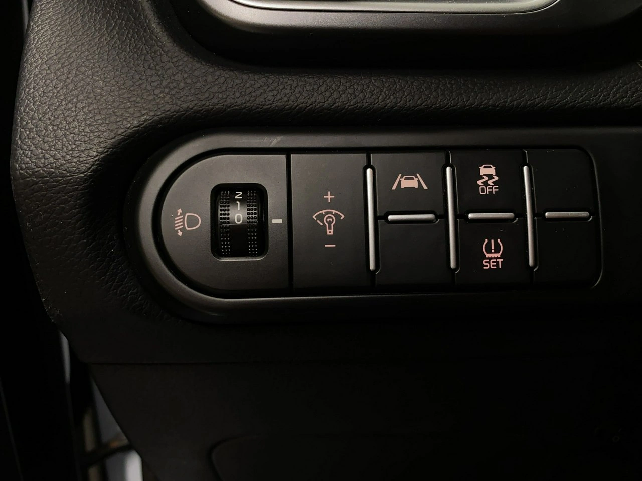 Kia Ceed - Zdjęcie 31